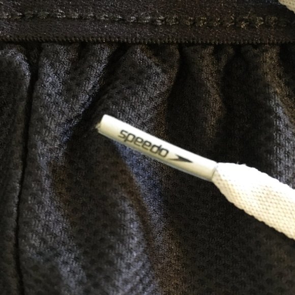 SPEEDO Men's 5.5" UPF Swim Trunks with Pockets  🏄🏊  NEW!!! - Picture 9 of 14